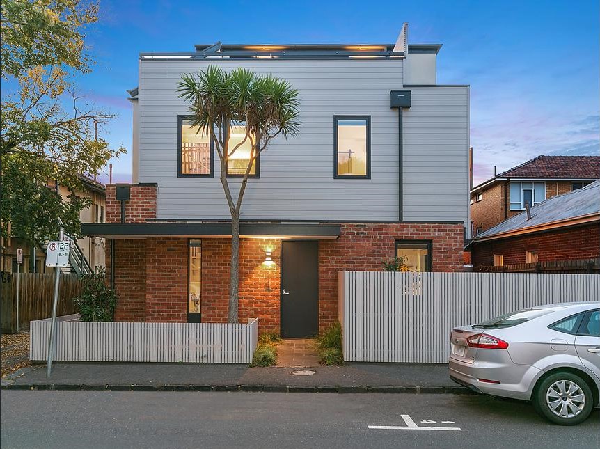 4 West Beach Road, St Kilda West