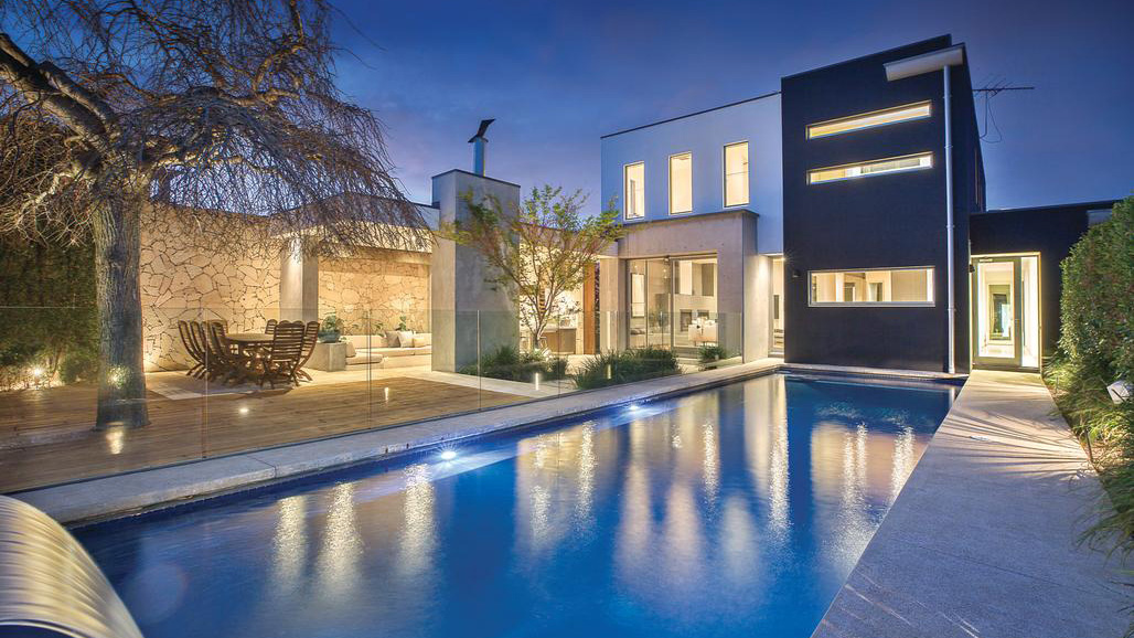 2 Elwood Street, Brighton